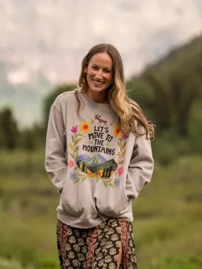 Comfy Pocket Sweatshirt - Let's Move To The Mountains