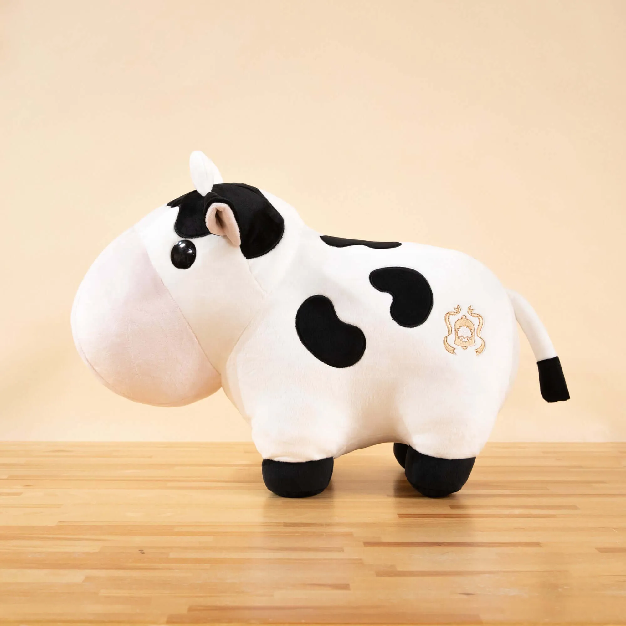 Giant Mooi the Cow