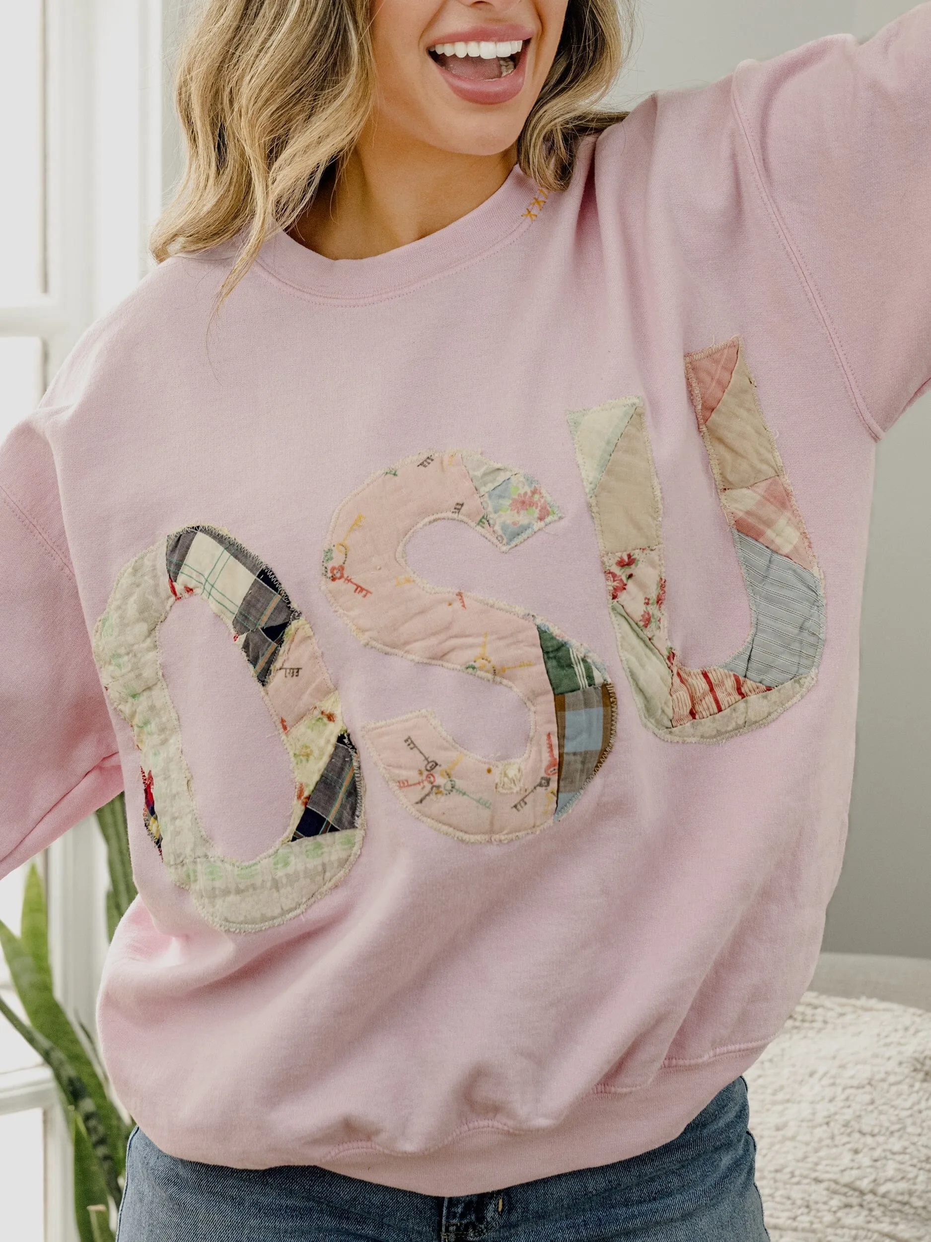 Medium OSU Quilted Applique Pink Thrifted Sweatshirt