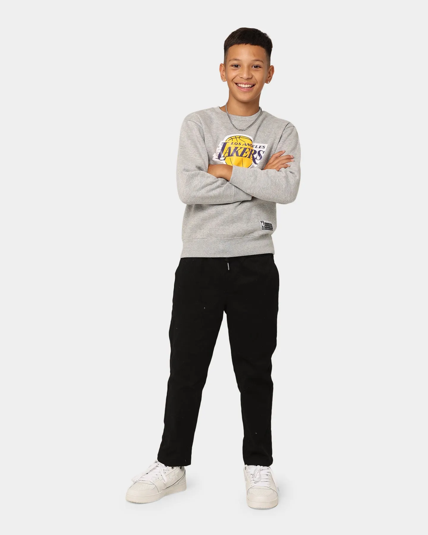 NBA Kids' Los Angeles Lakers Essentials Logo Crewneck Grey Marle