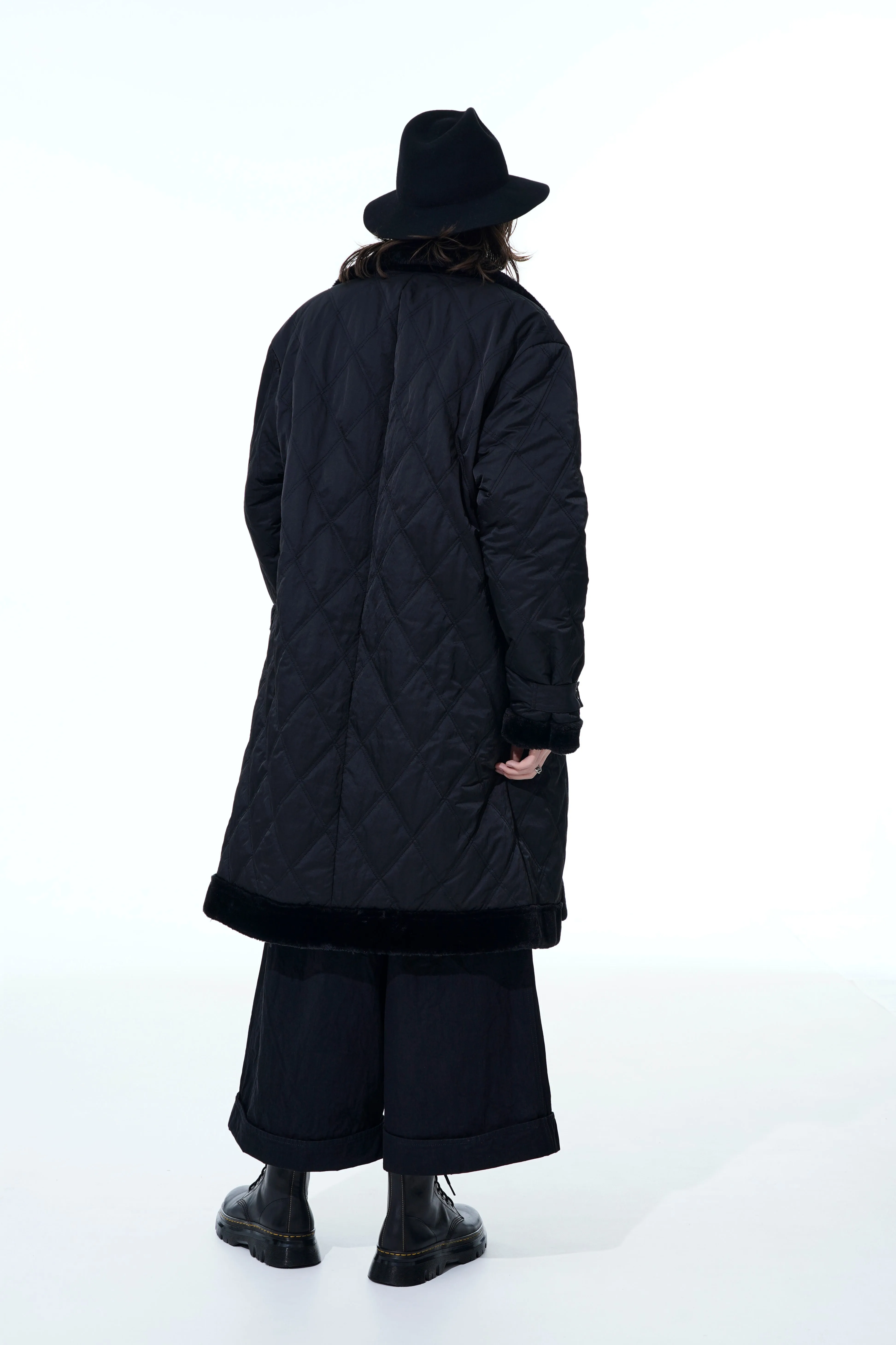 REVERSIBLE QUILTED COAT