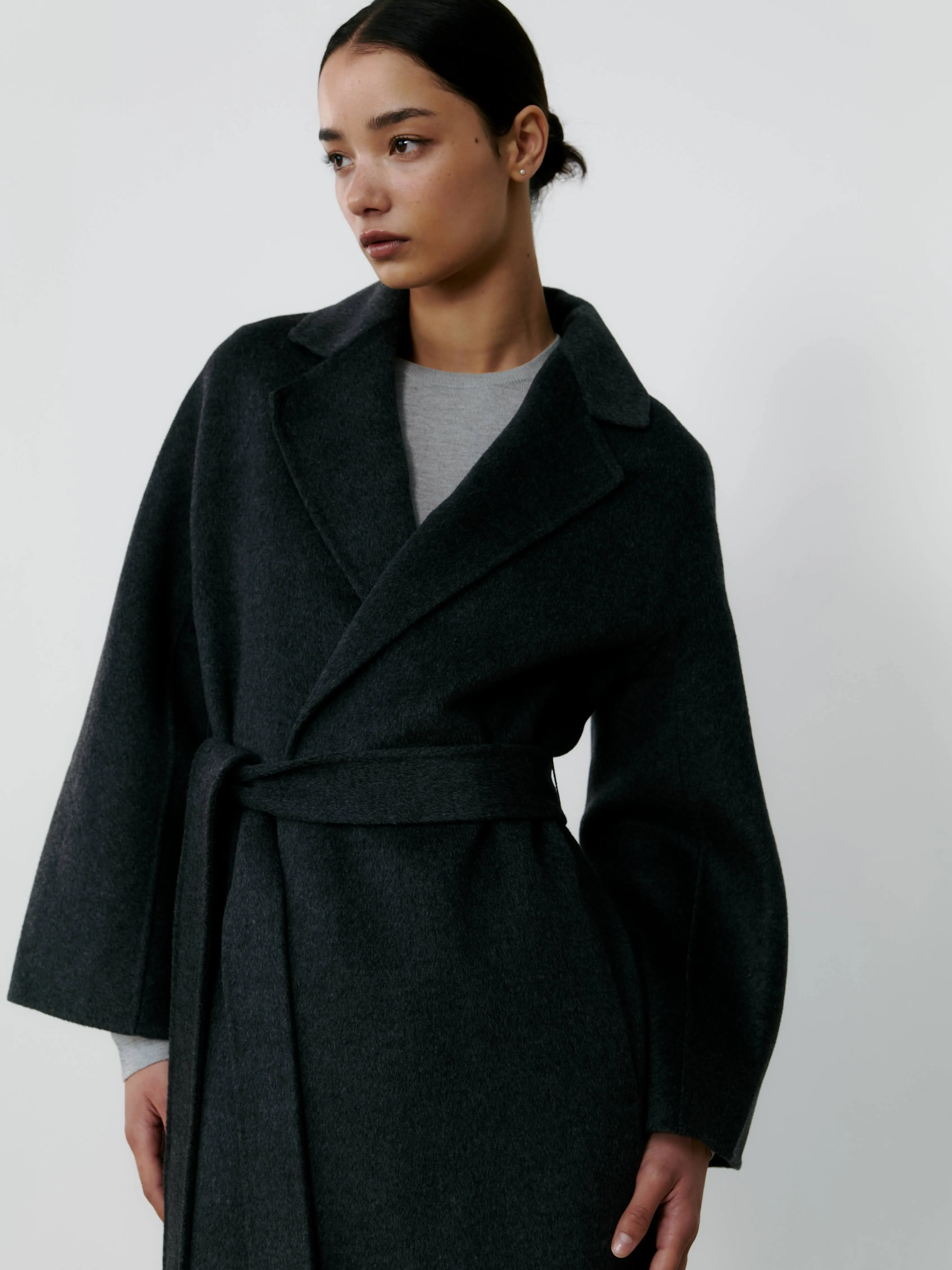 THE CURATED CLASSIC COAT - CHARCOAL